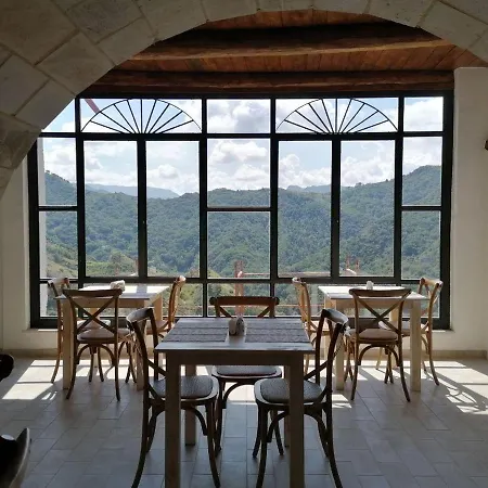 La Casa Della Filanda بيت ضيافة