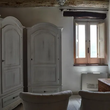 La Casa Della Filanda بيت ضيافة